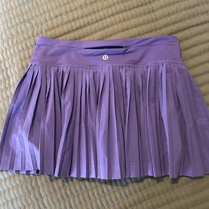 Lululemon size 4 skirt
